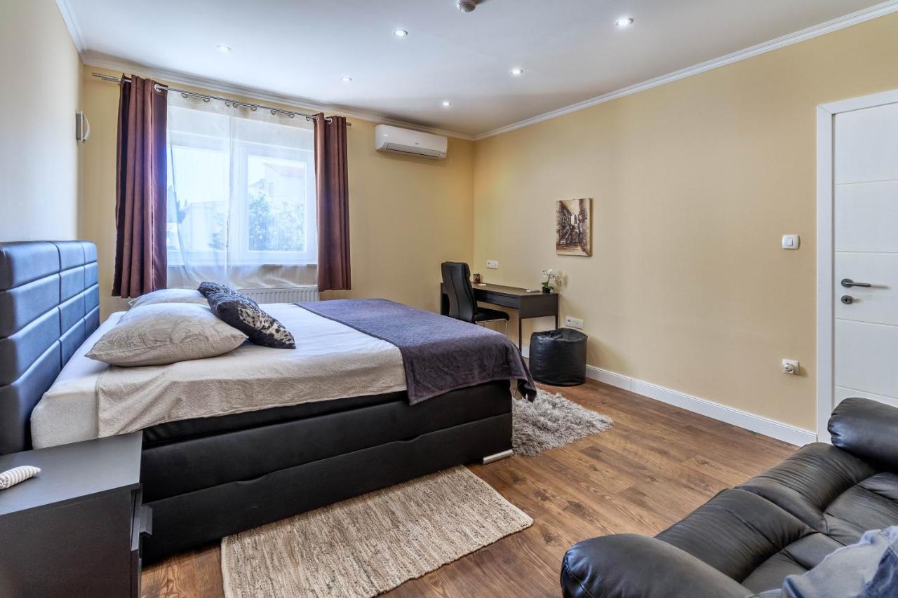 Staysplitbay Apartman *